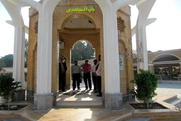زيارت قبور شهدا در استان بوشهر